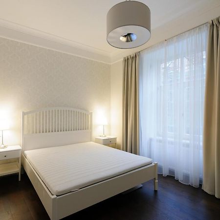Просторі Апартаменти В Центрі Львова Exterior foto